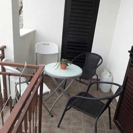 Apartment By The Sea Rogoznica - 18450 Rogoznica (Sibenik-Knin)